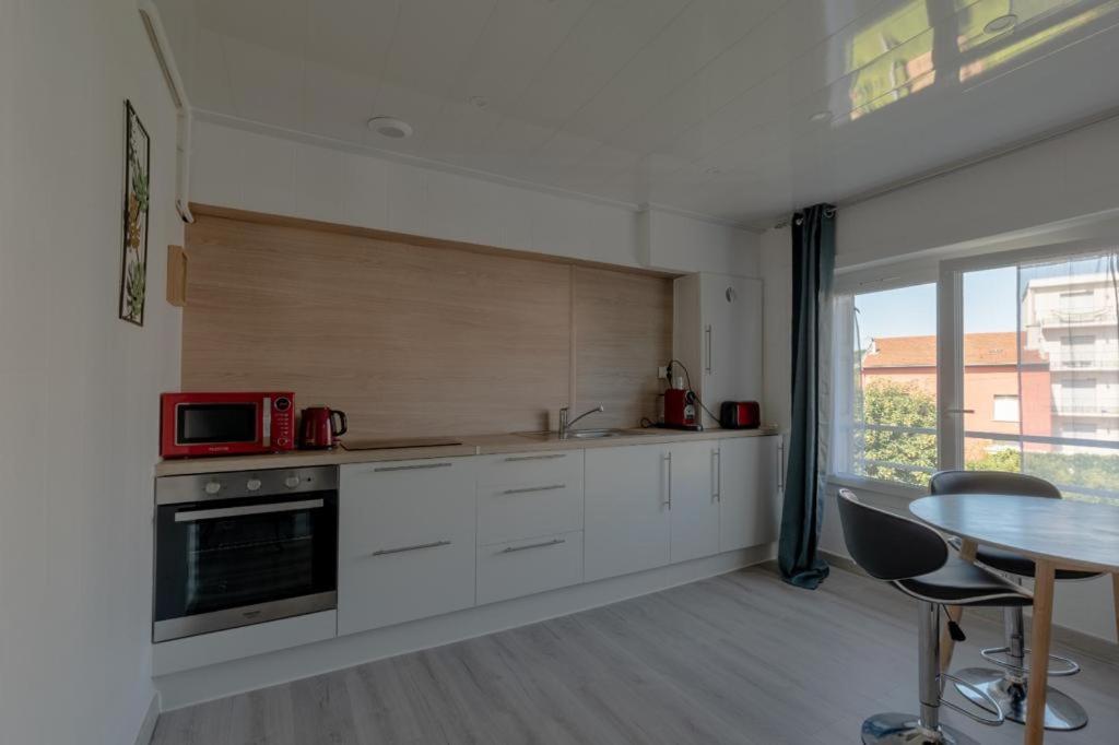 Le Franklin Apartment Saint-Etienne  Luaran gambar